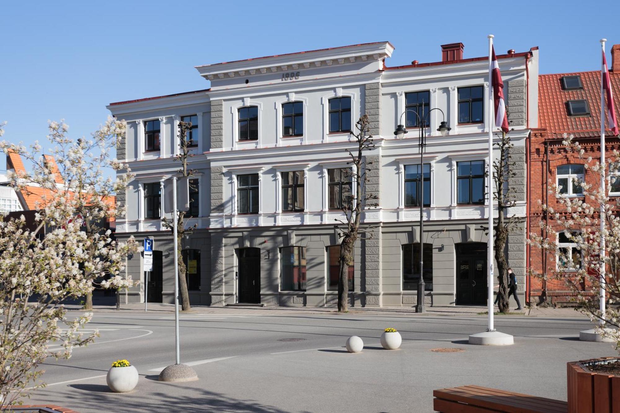 Centra Nams - Center Apartments Cēsis Dış mekan fotoğraf